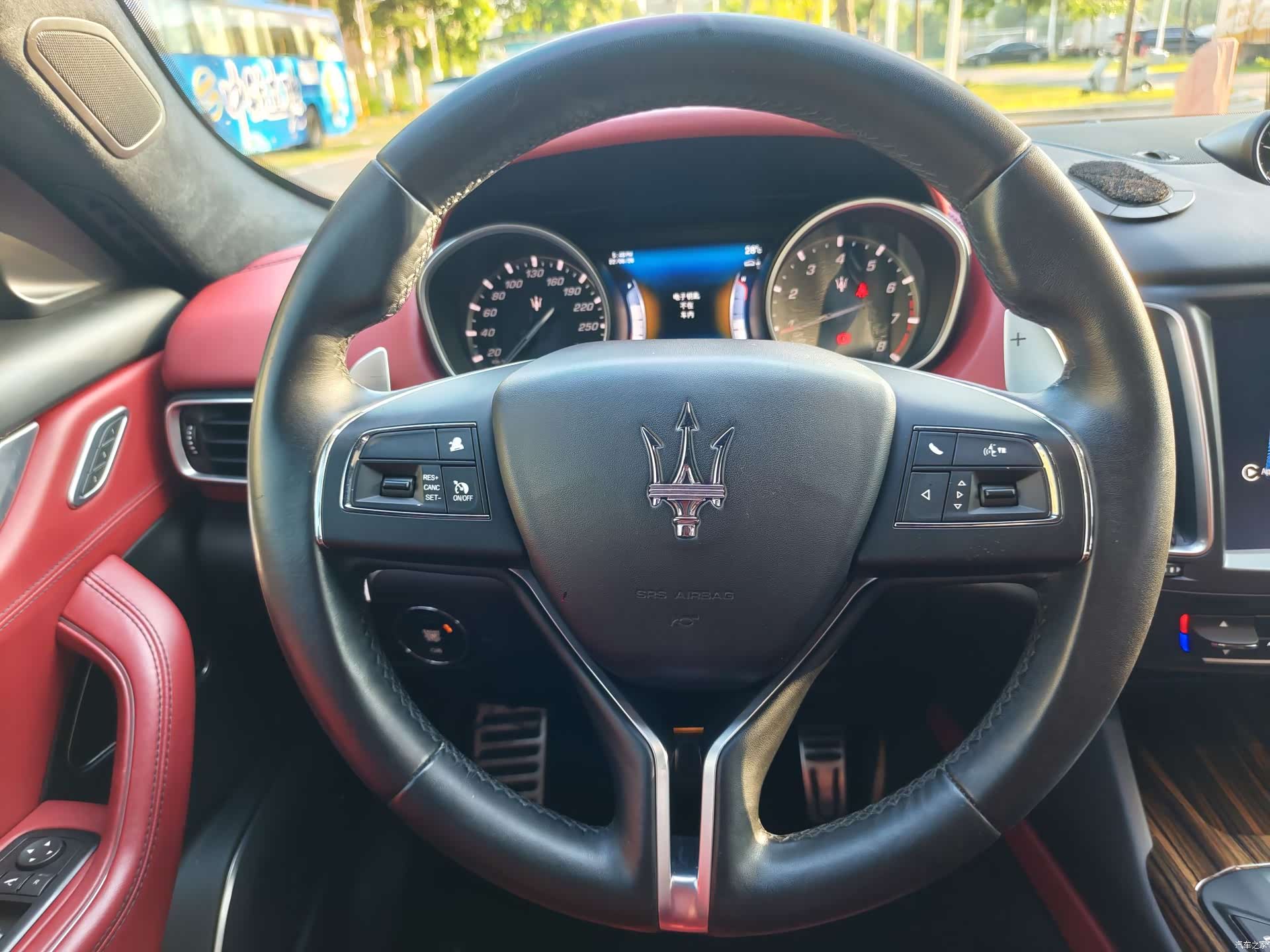 Maserati Levante, 2017 15