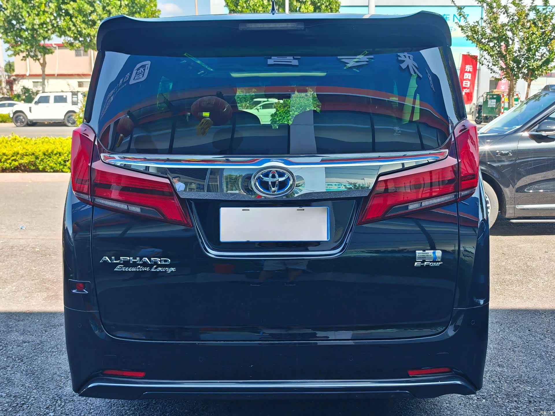 Toyota Alphard, 2021 9