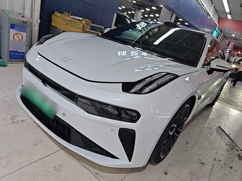 Zeekr 001