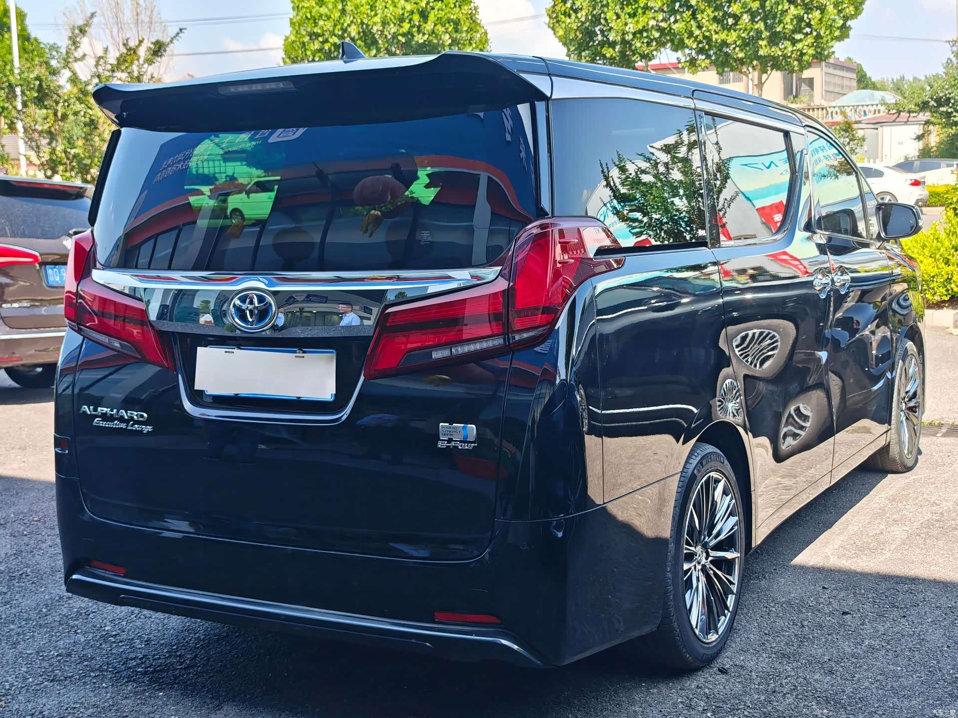 Toyota Alphard, 2021 8