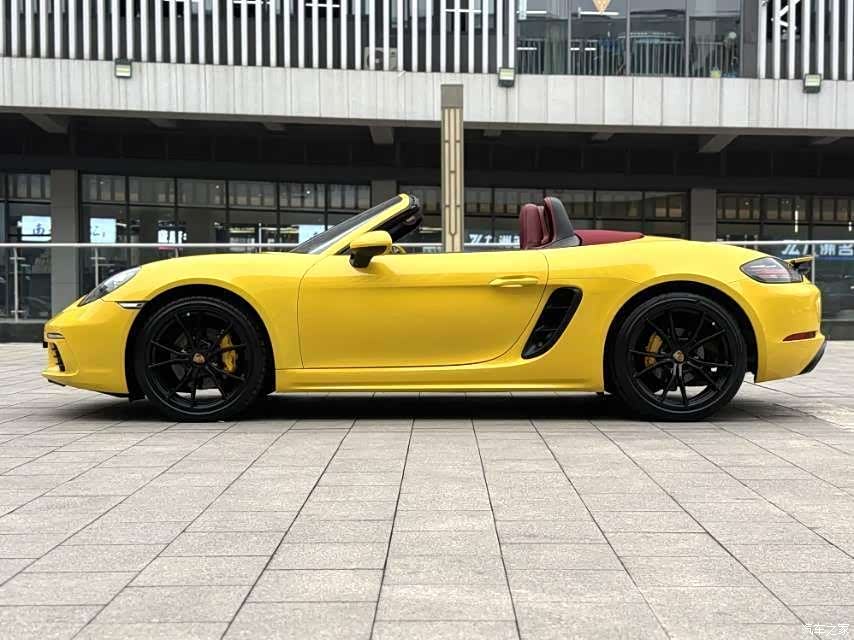 Porsche Boxster, 2022 4