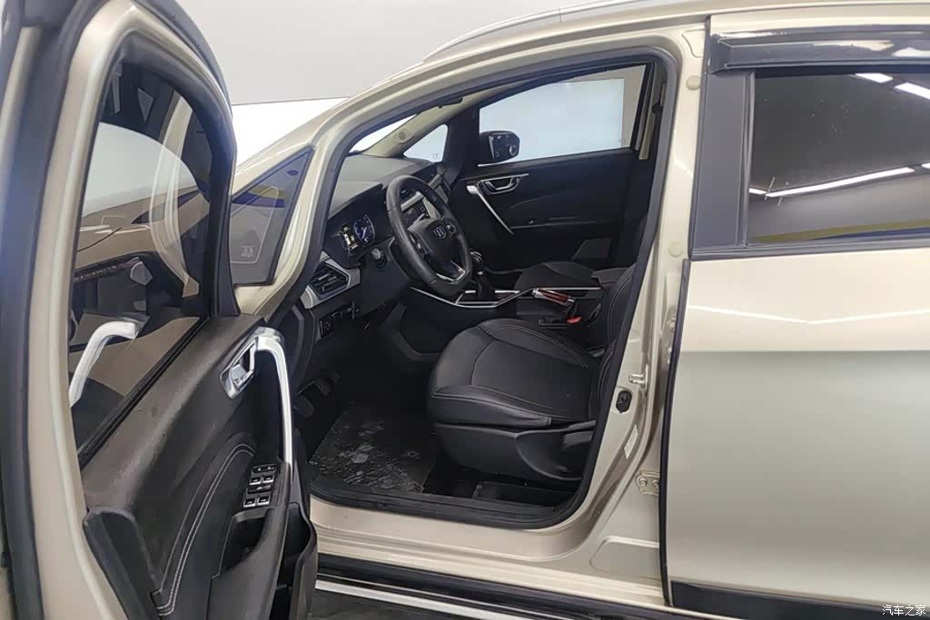 Geely X3, 2020 9