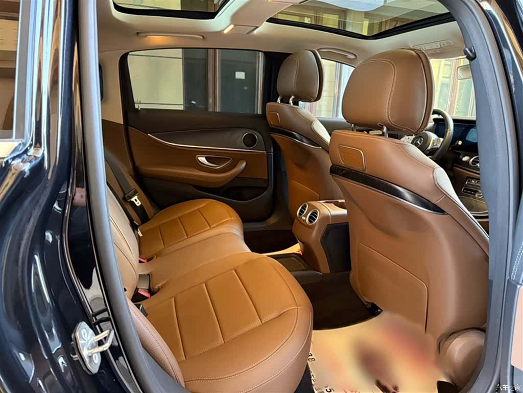 Mercedes-Benz E-Class, 2019 10