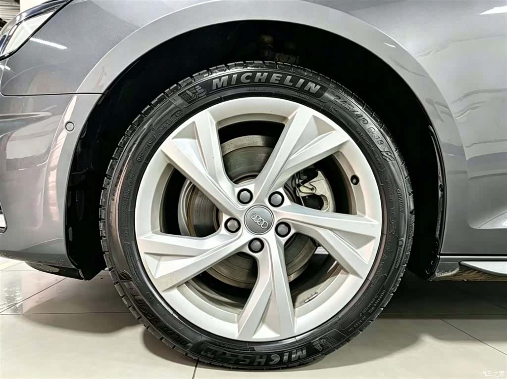 Audi A4L, 2020 15