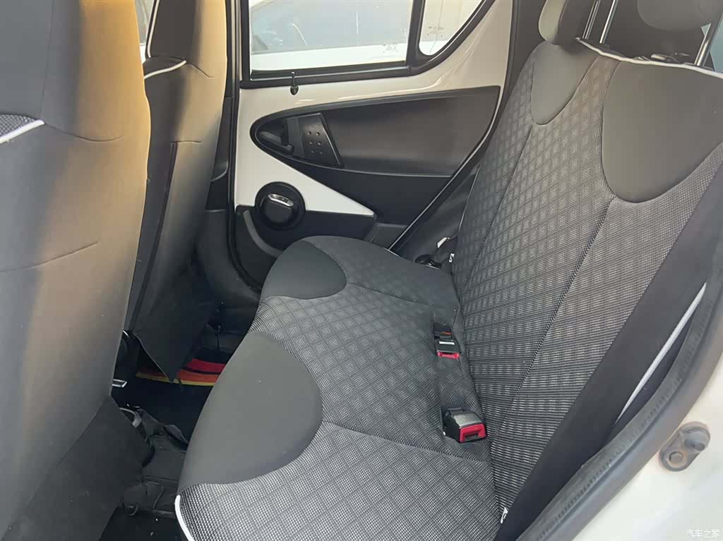 BYD F0, 2017 9