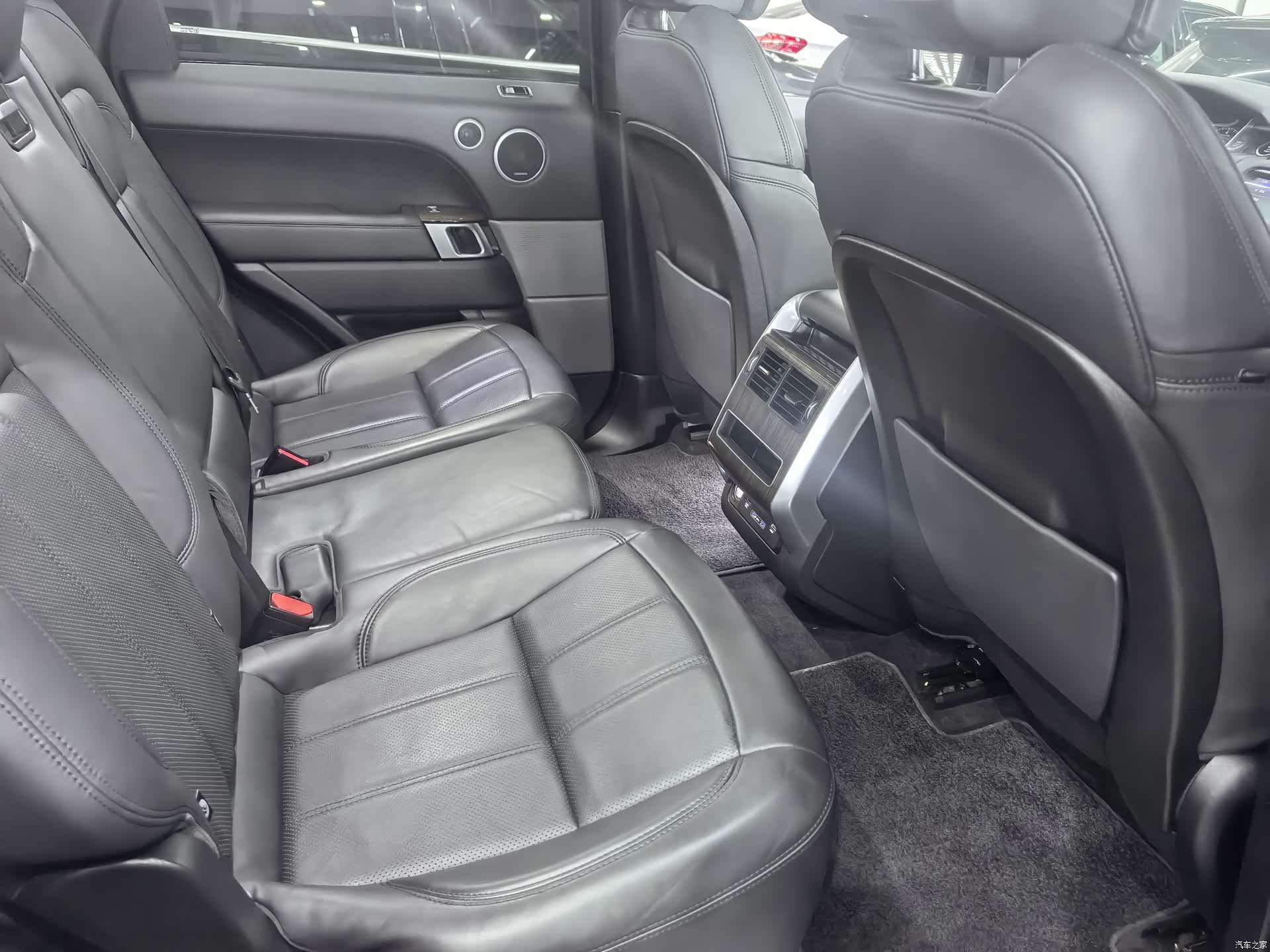 Land Rover Range Rover, 2019 19