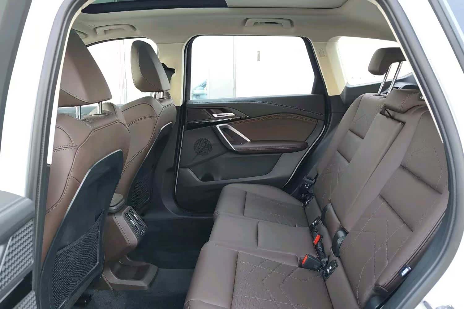 BMW X1, 2025 12