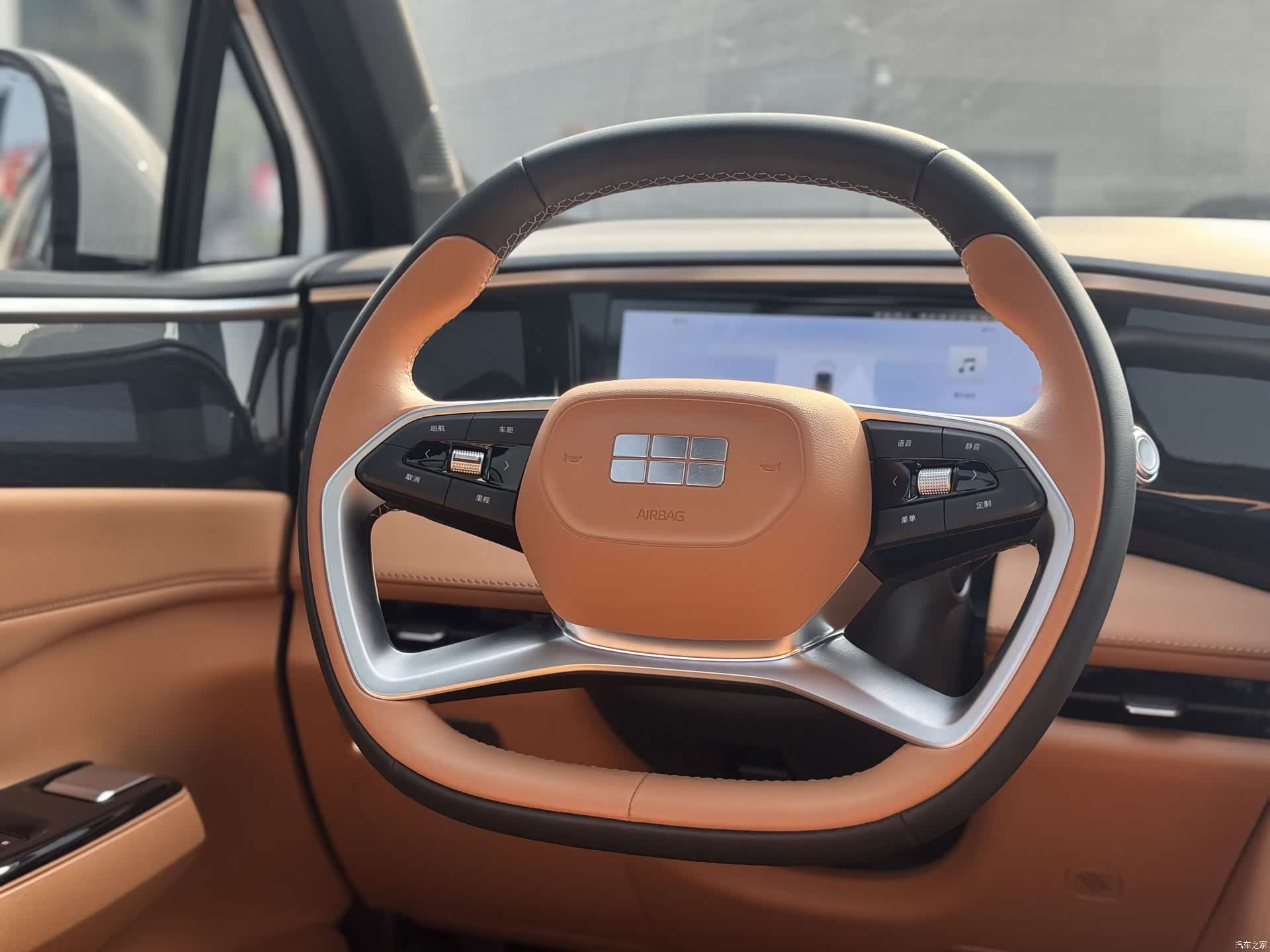 Geely Galaxy L7, 2025 17