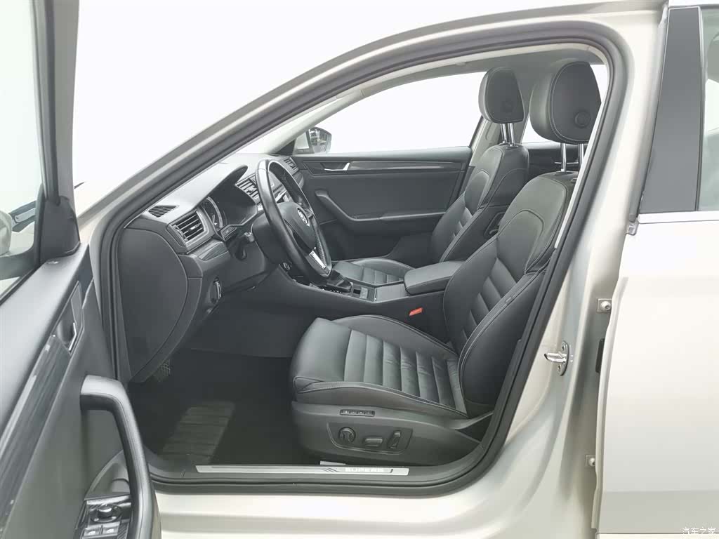 Skoda Superb, 2018 10