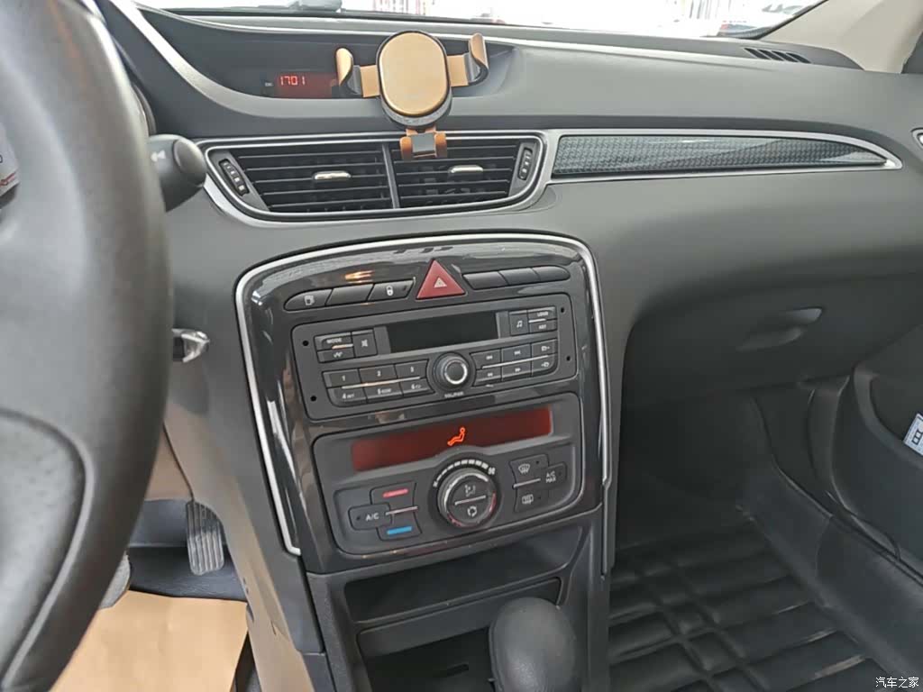 Peugeot 308, 2015 13