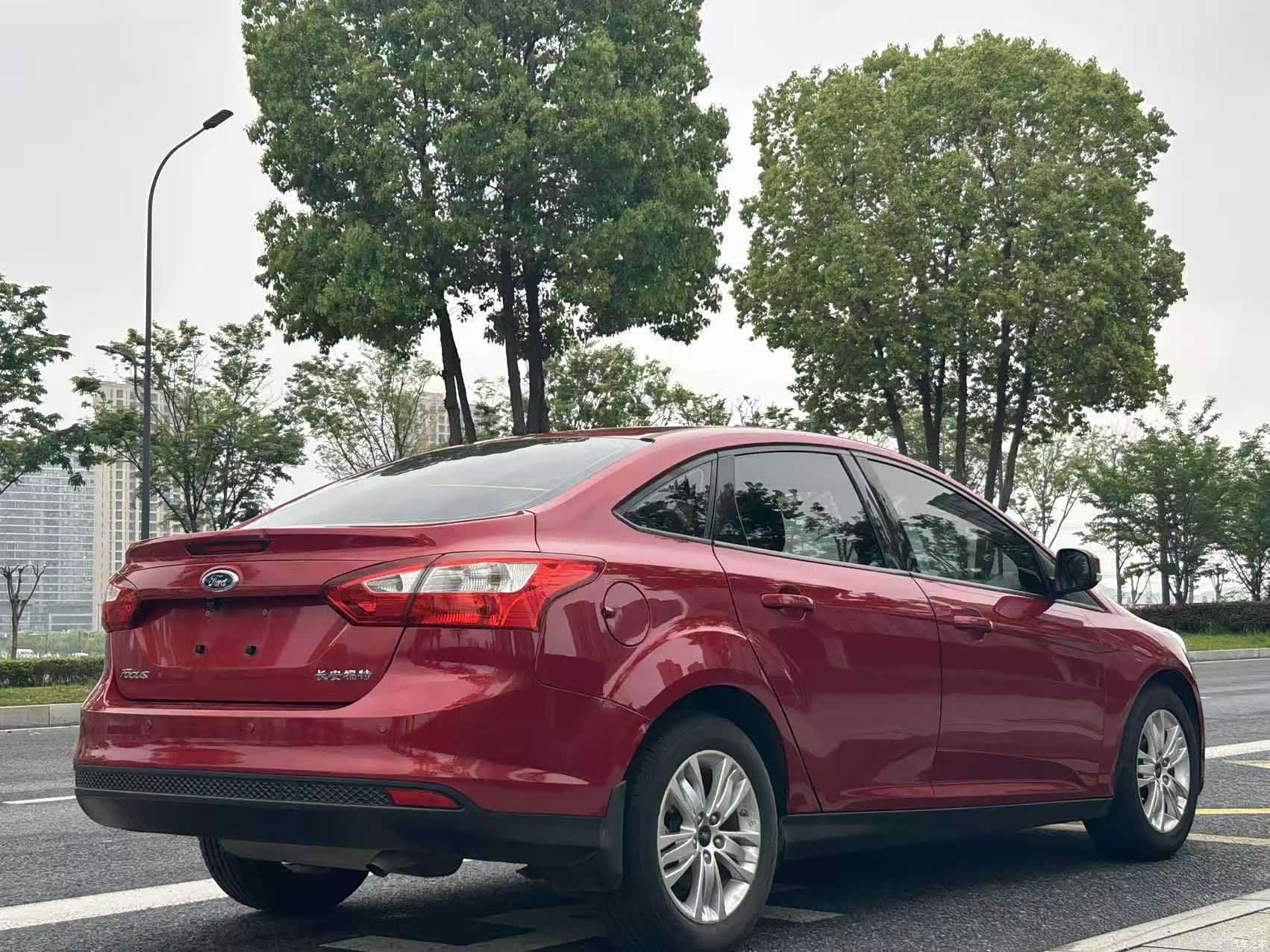 Ford Focus, 2015 10