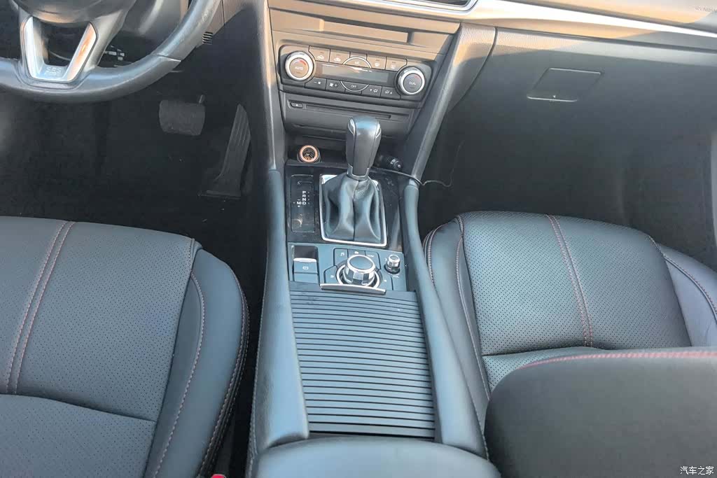 Mazda Mazda3, 2017 16