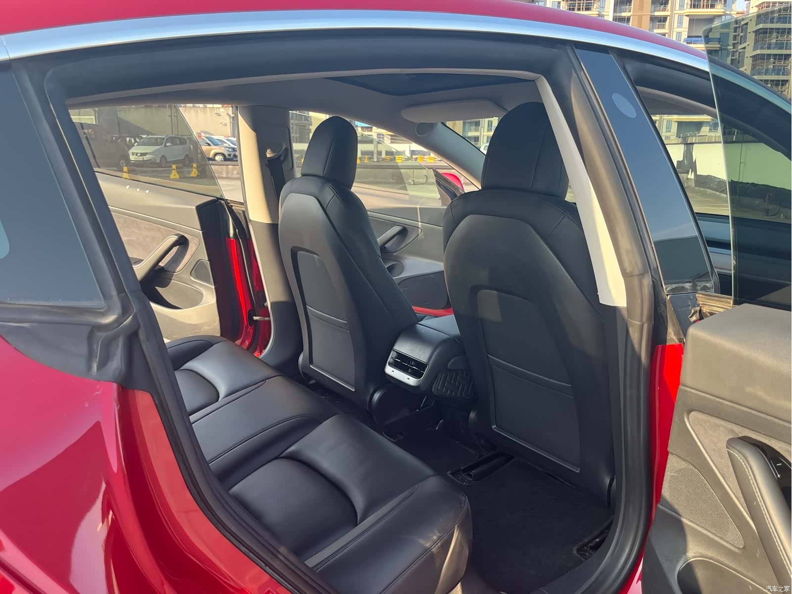 Tesla Model 3, 2020 12