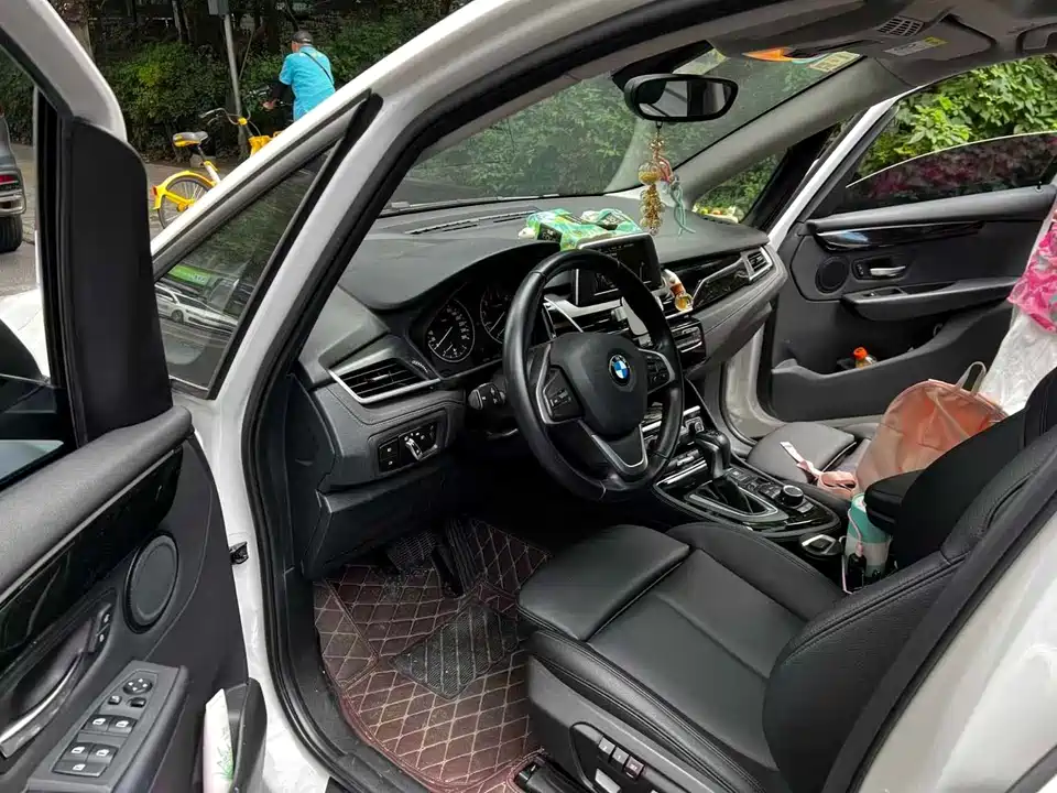 BMW 2 series station wagon