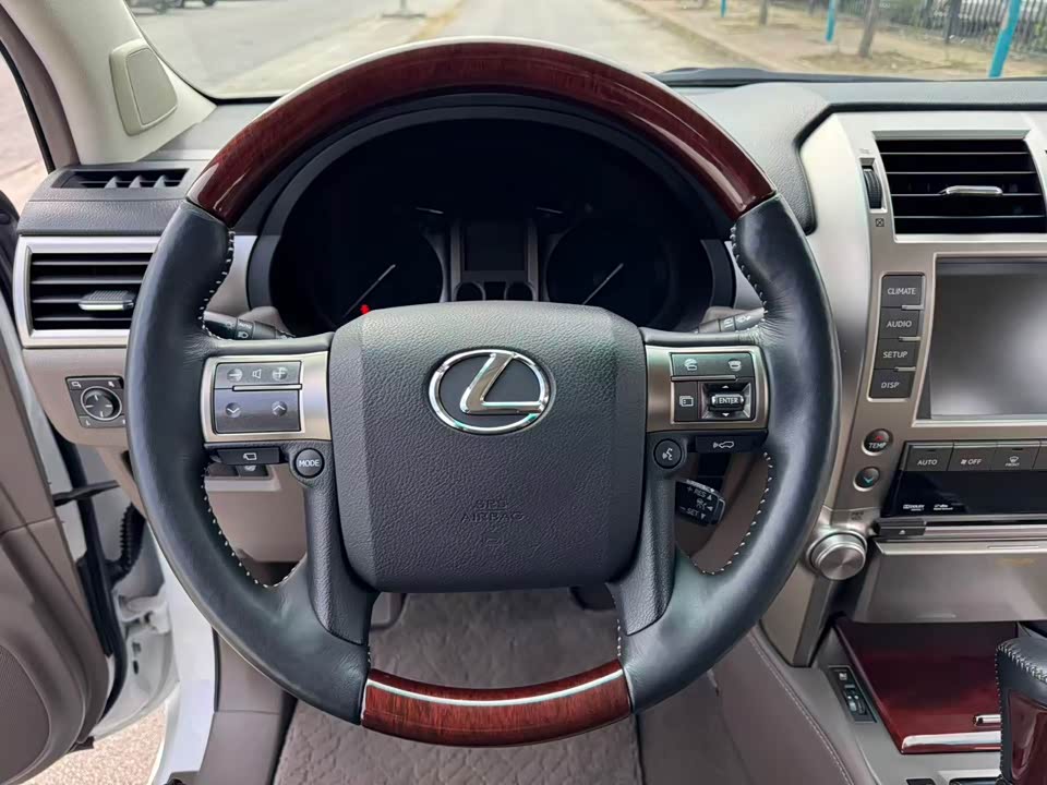 Lexus GX