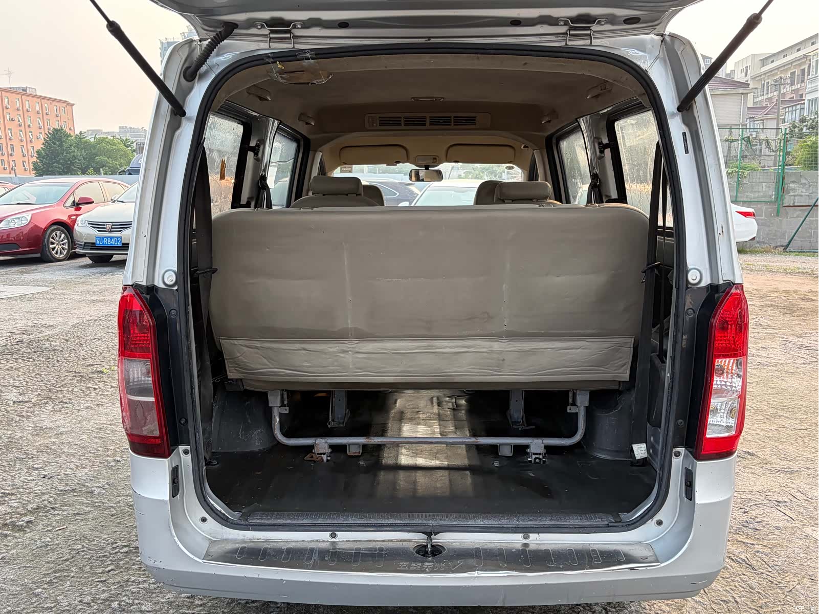 Wuling V, 2017 14