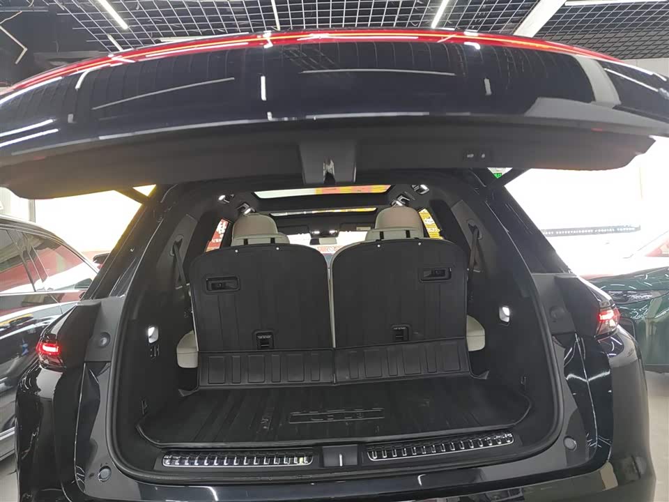 Li Auto Ideal L8