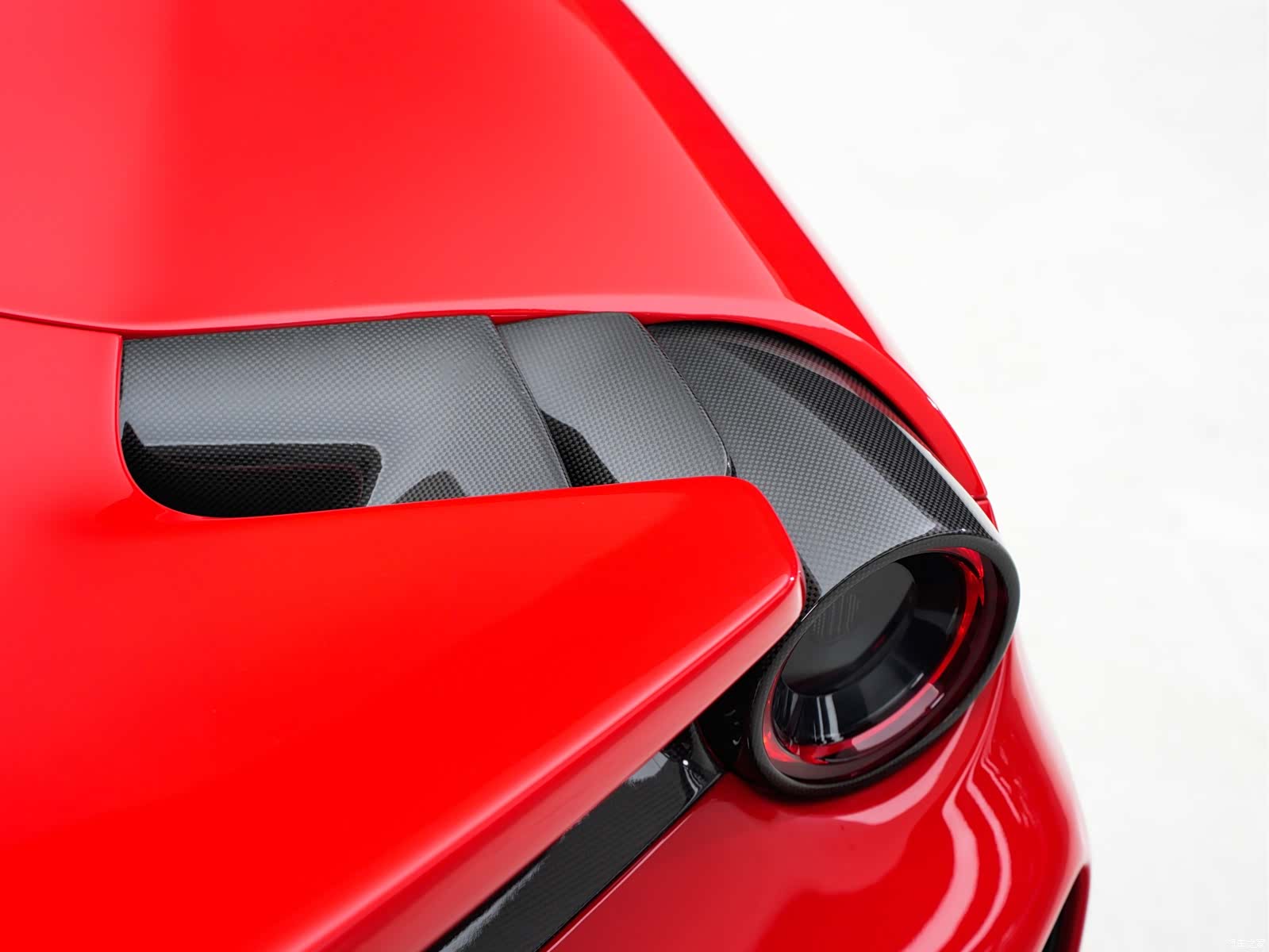 Ferrari 488, 2020 13