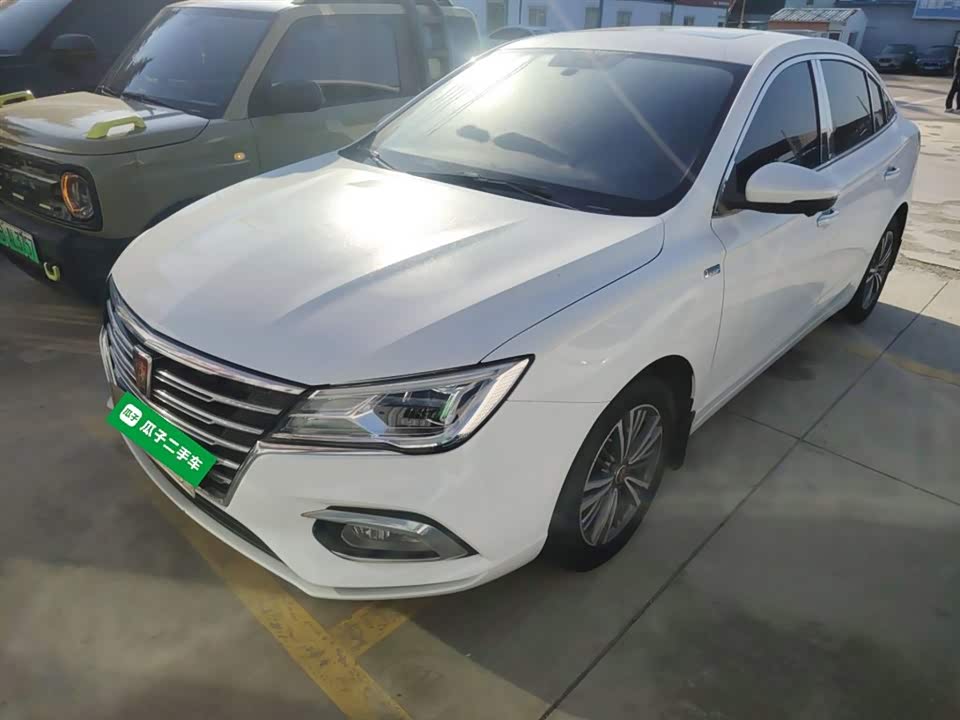 Roewe i5
