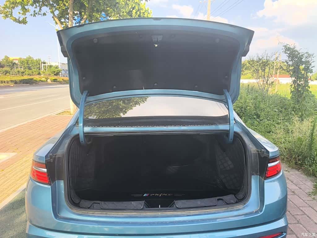 Geely Preface, 2021 19