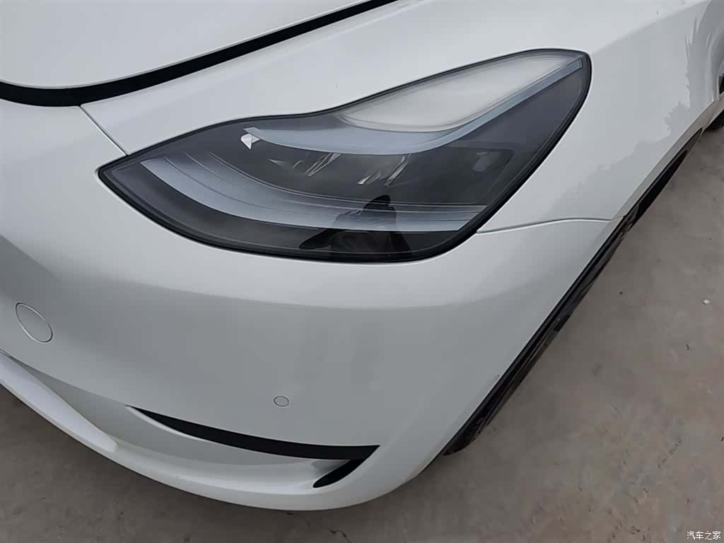 Tesla Model Y, 2024 24