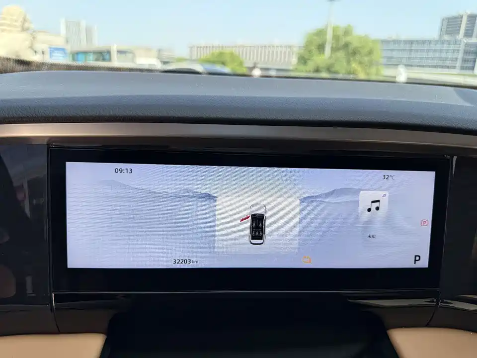 Geely Galaxy Galaxy L7