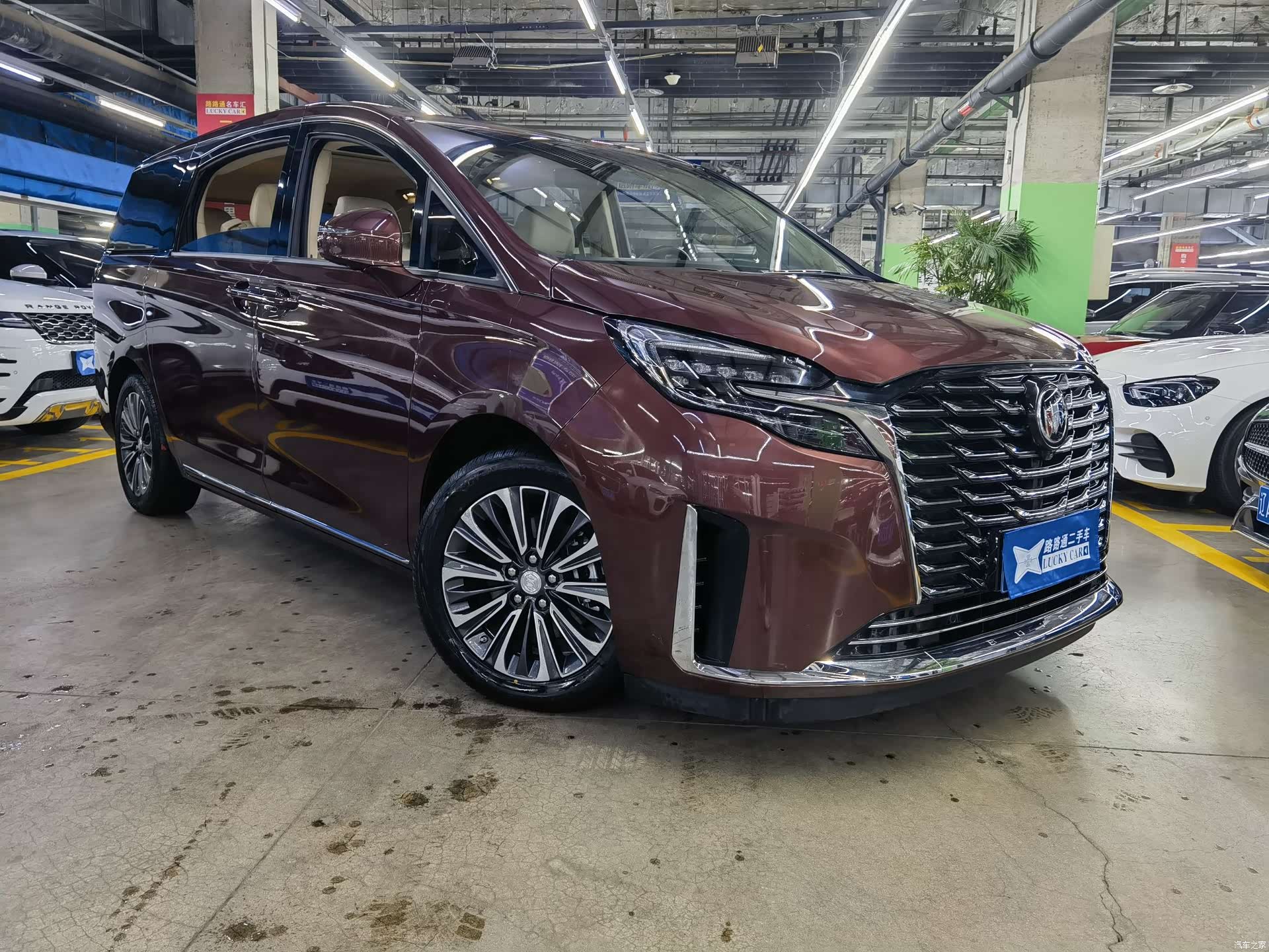 Buick GL8, 2023 3
