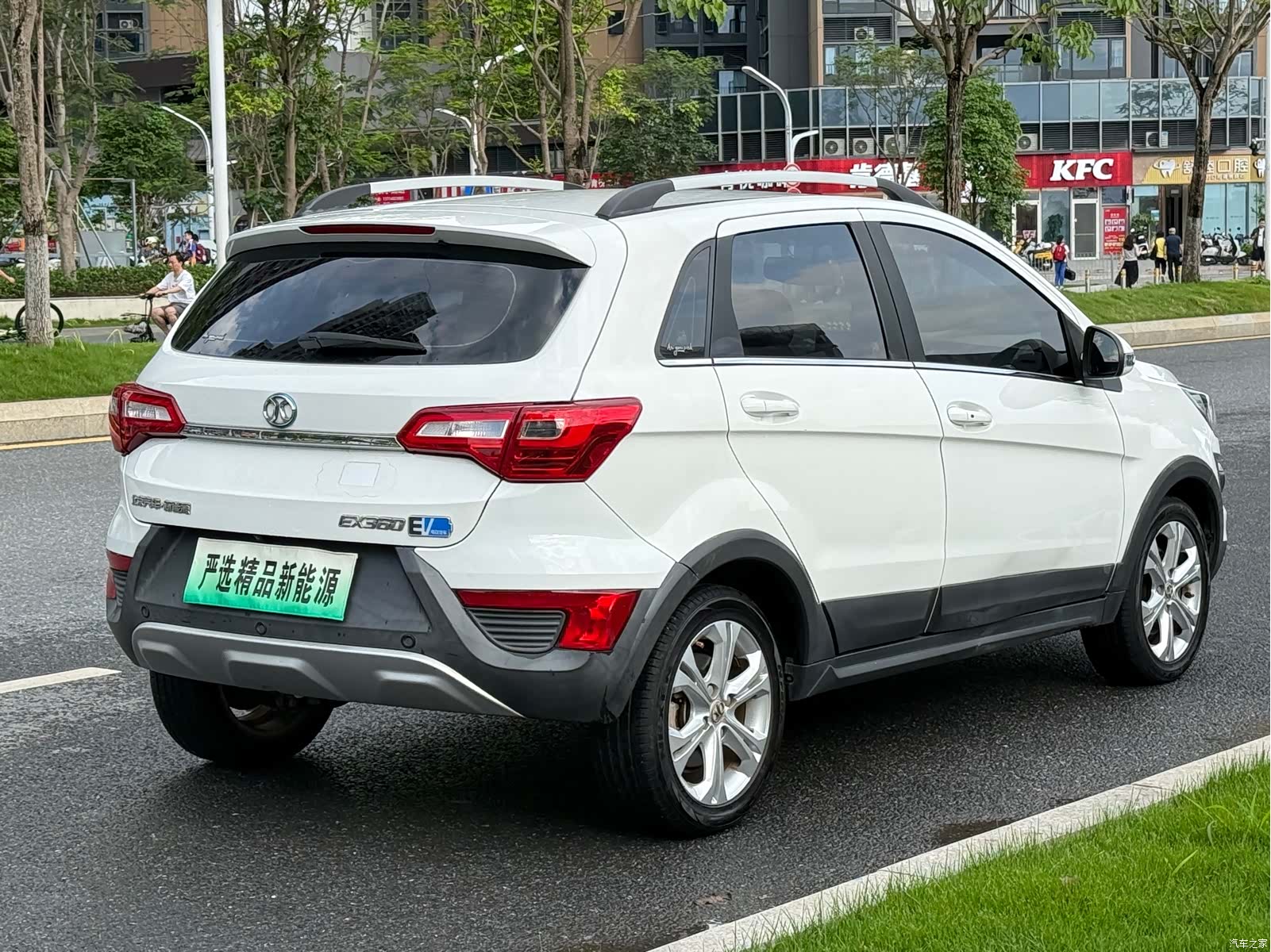 BAIC EX360, 2018 16