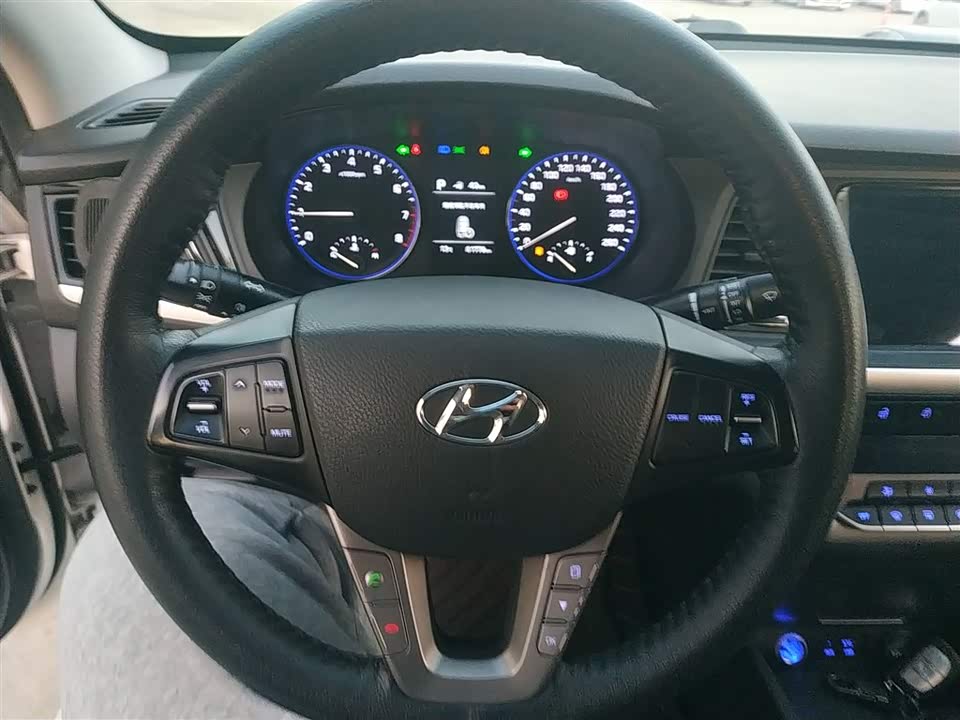 Hyundai Name picture