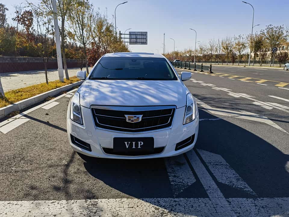 Cadillac XTS