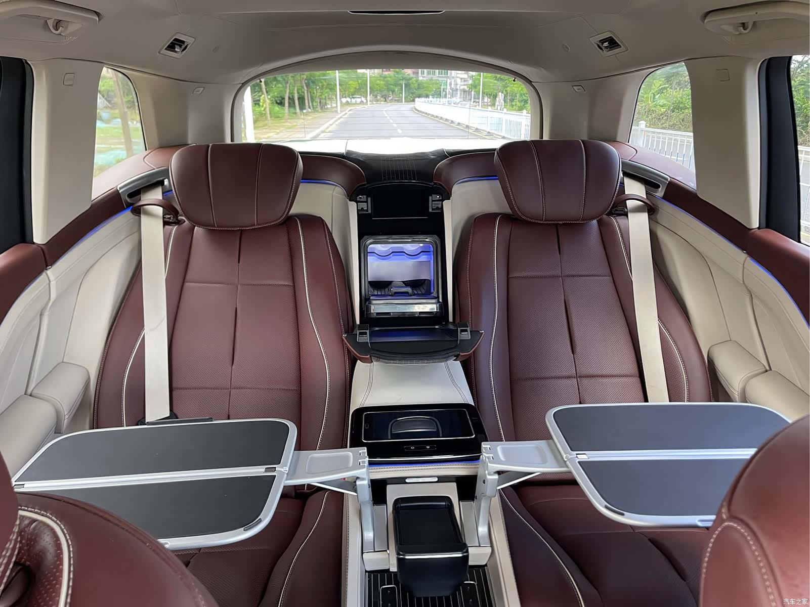 Maybach GLS, 2023 17