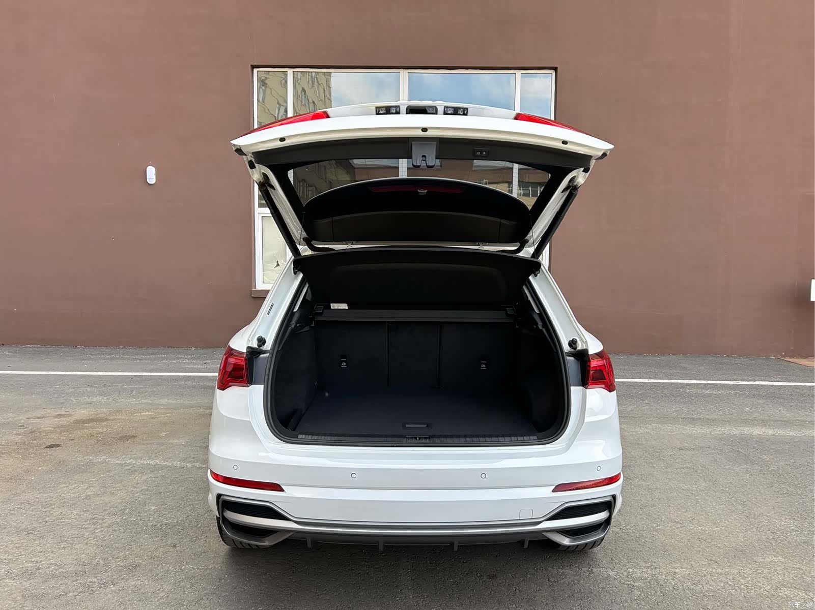 Audi Q3, 2022 12