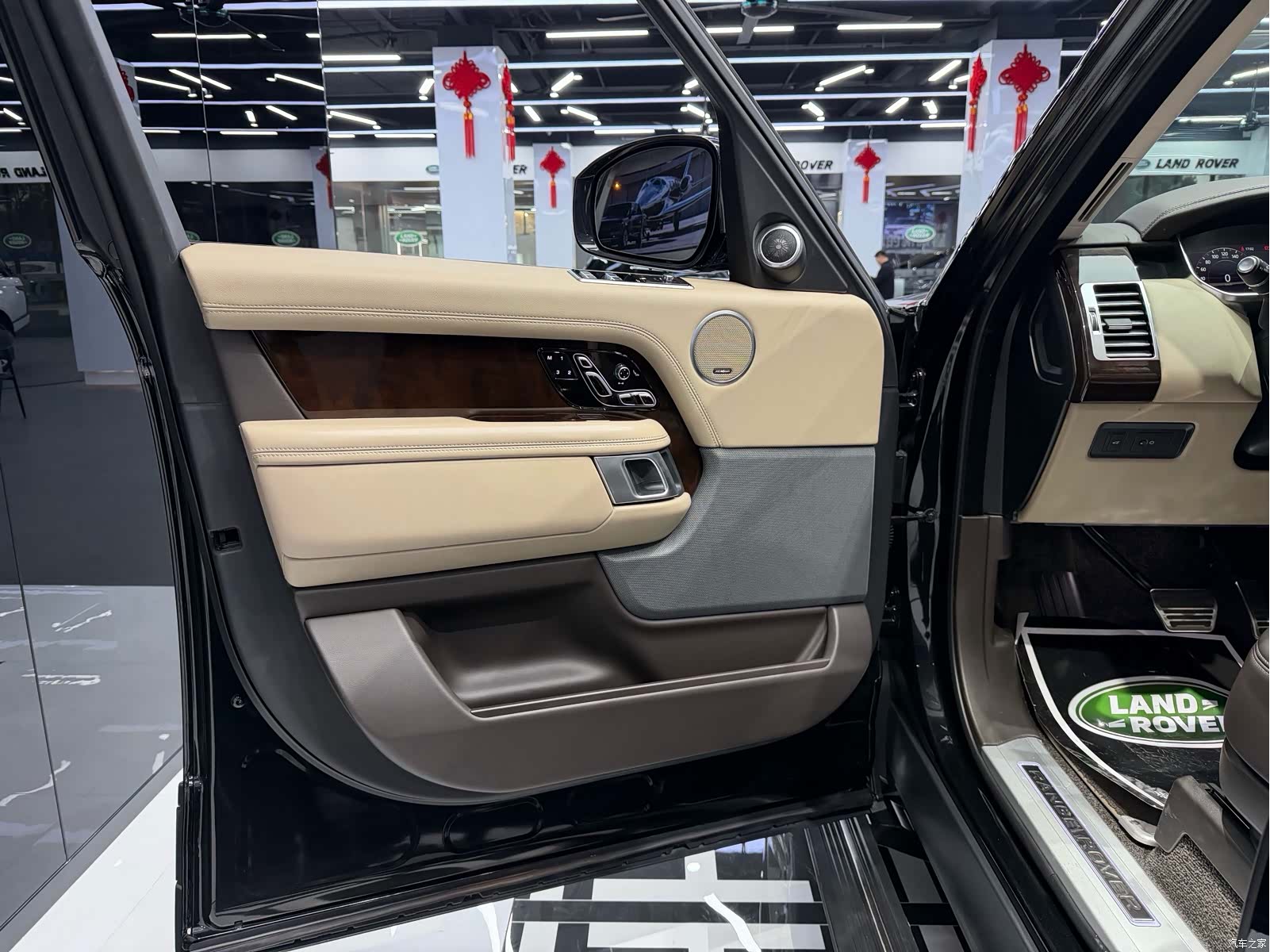 Land Rover Range Rover, 2022 все фото