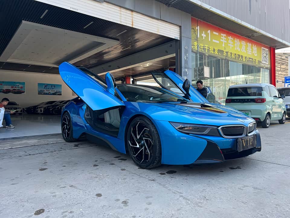 BMW i8