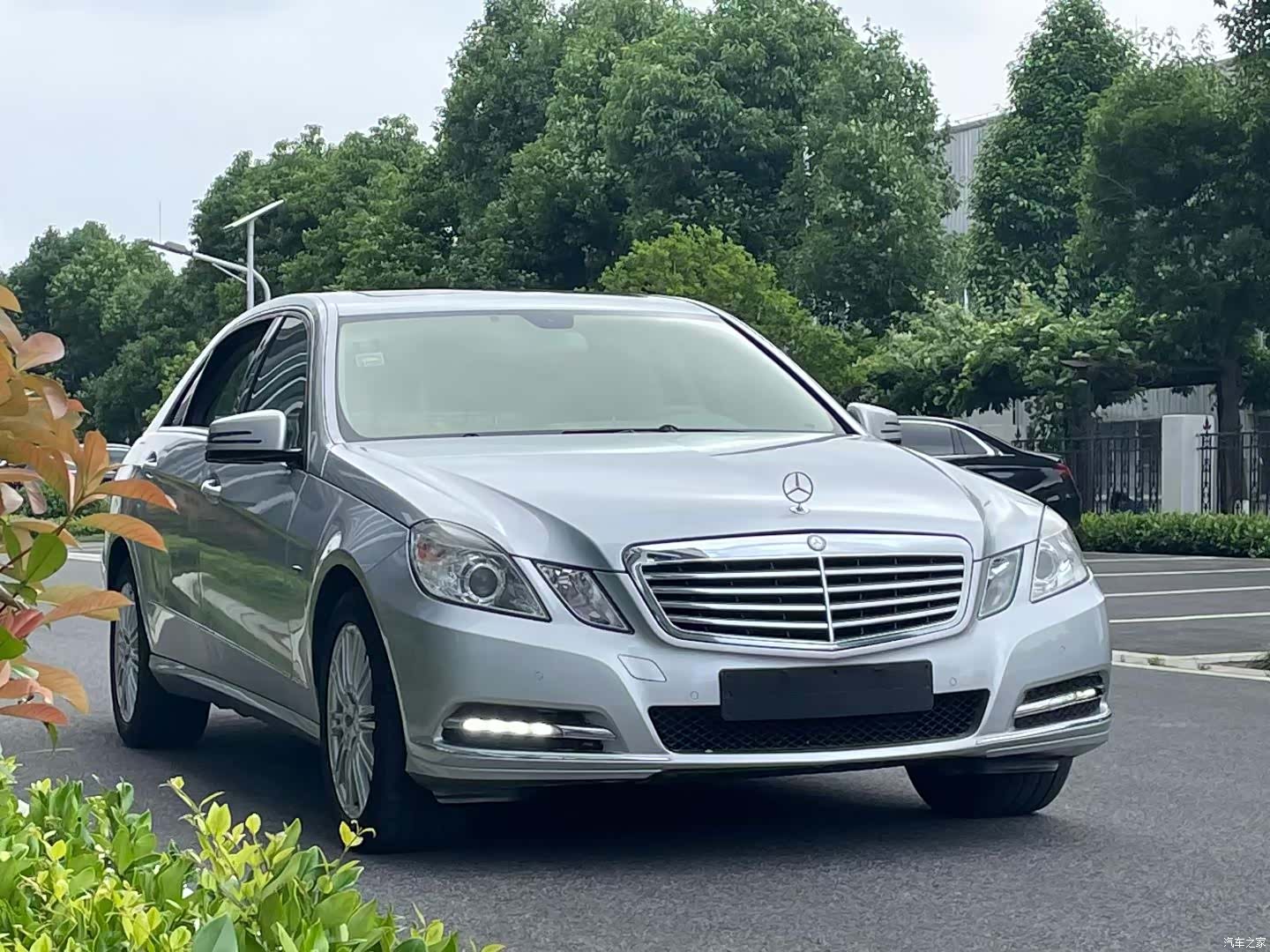Mercedes-Benz E-Class, 2012 3