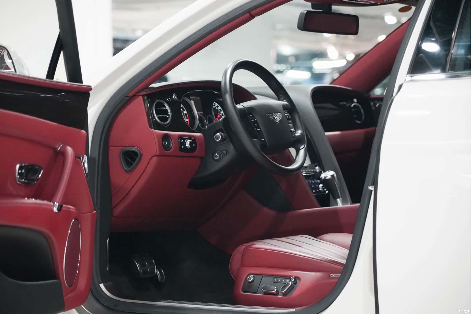Bentley Flying Spur, 2014 9