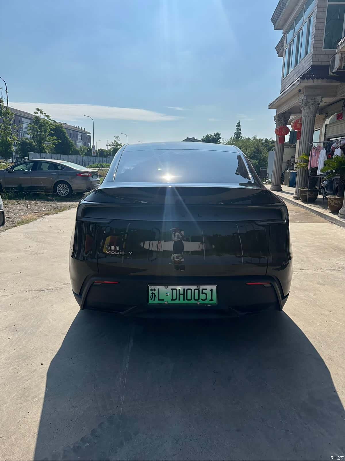 Tesla Model Y, 2026 4
