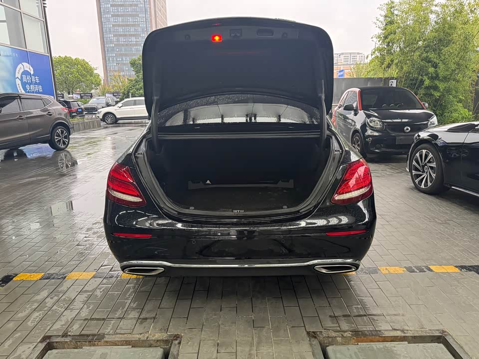 Mercedes-Benz E-class Mercedes-Benz E-class