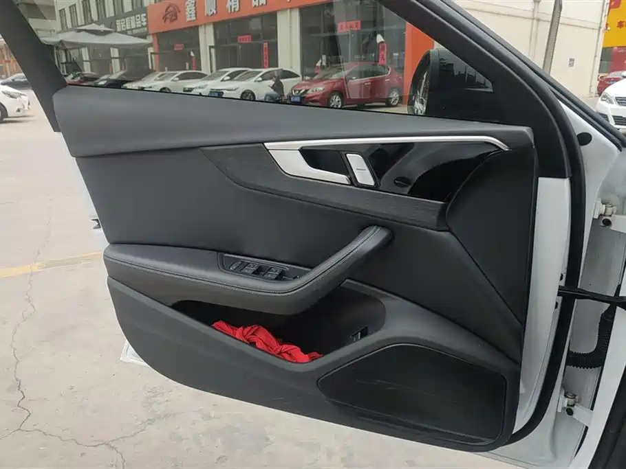 Audi A4L Audi A4L