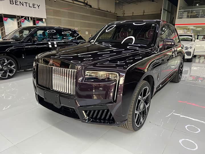 Rolls-Royce Cullinan 2024 — фото 1