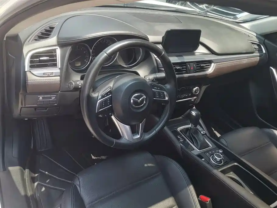 Mazda Atez