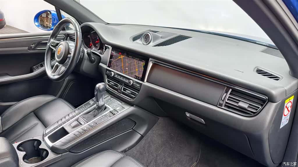 Porsche Macan, 2020 10