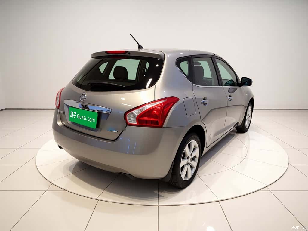 Nissan Tiida, 2014 6