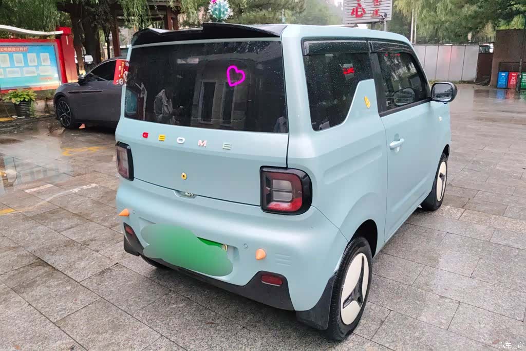 Geely Panda, 2025 3