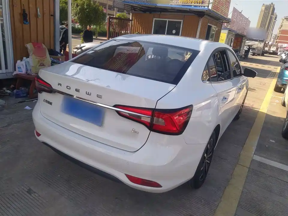 Roewe i5