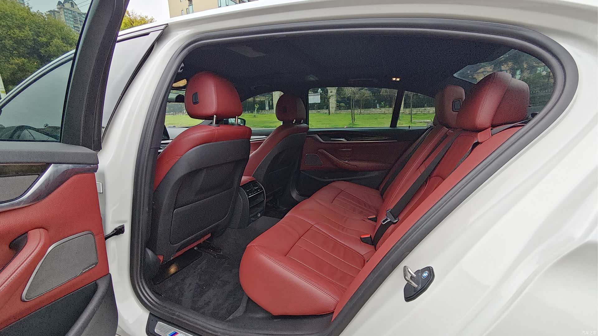 BMW 5 Series, 2018 6