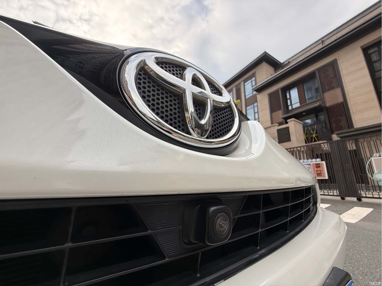 Toyota RAV4, 2017 4