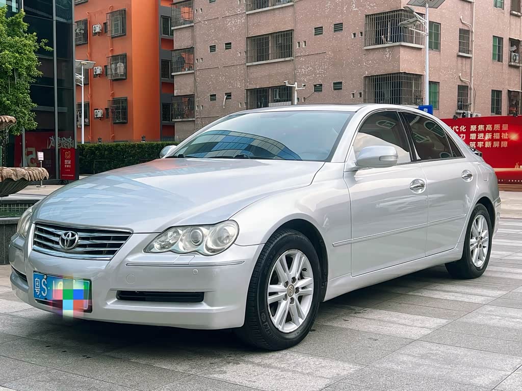 Toyota Reiz