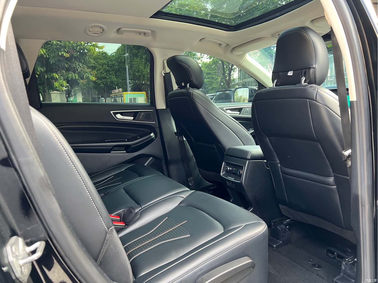 Ford Edge, 2021 9