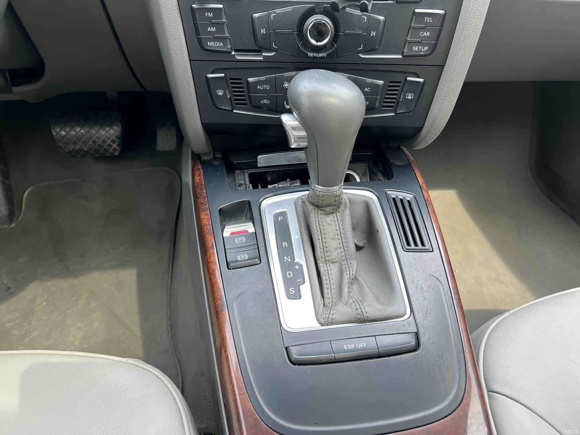 Audi A4L, 2010 8